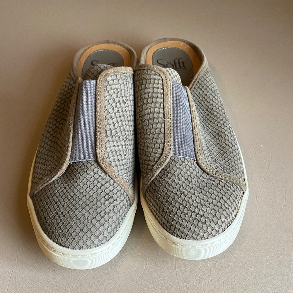Sofft Gray Textured Slip-On Mule Sneakers